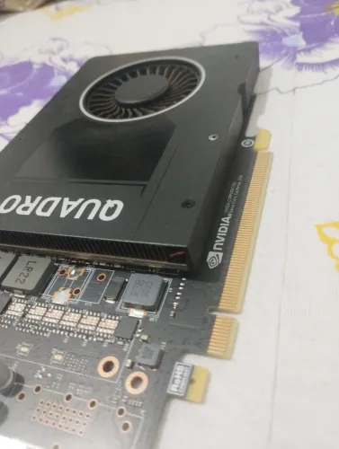 Placa de Vídeo NVídia Quadro P2200