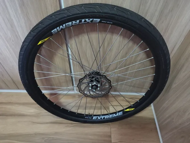 Vendo peças acessórios para bicicleta