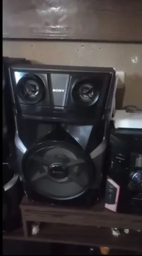 Rádio potente Sony