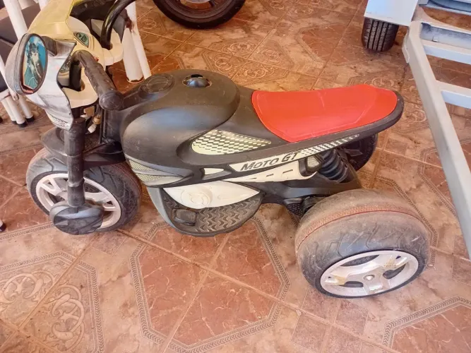 Vendo motinha elétrica 