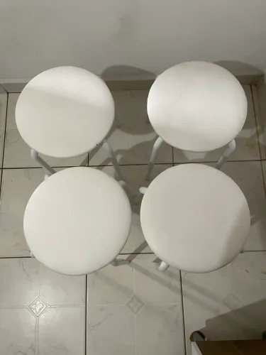 Banquetas Brancas