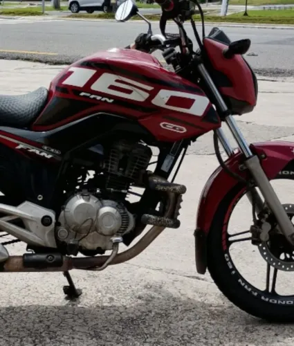 Moto usada em perfeito estado