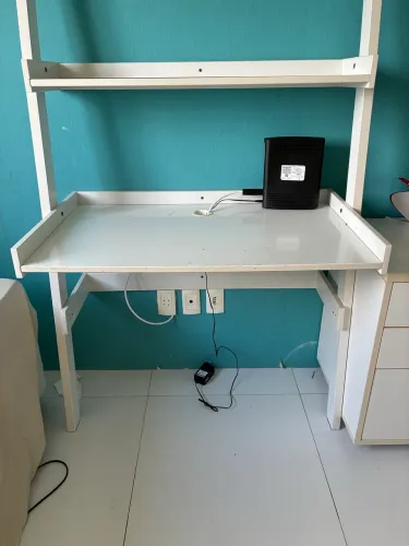 VENDO ESCRIVANINHA R$250