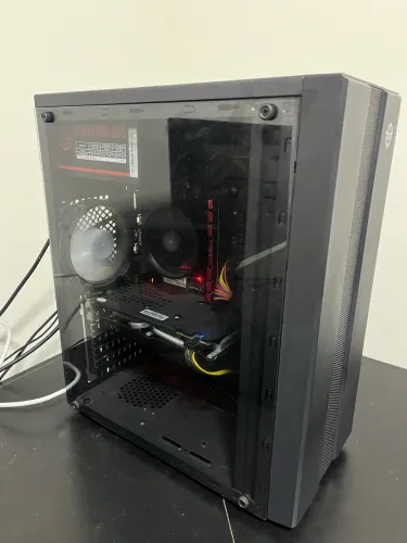 PC Gamer Ryzen 5 3500X + RX 580 8GB + 16GB RAM + SSD 512GB