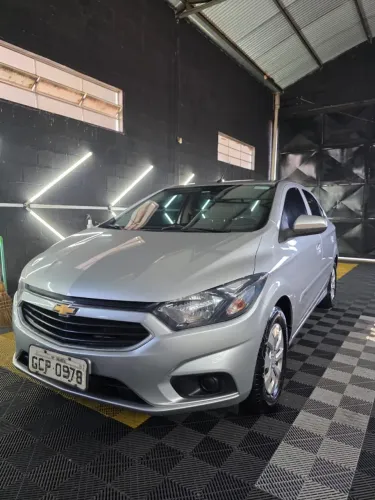 Chevrolet Onix Hatch LT 1.0 8V Flex Mec. 4P 2018