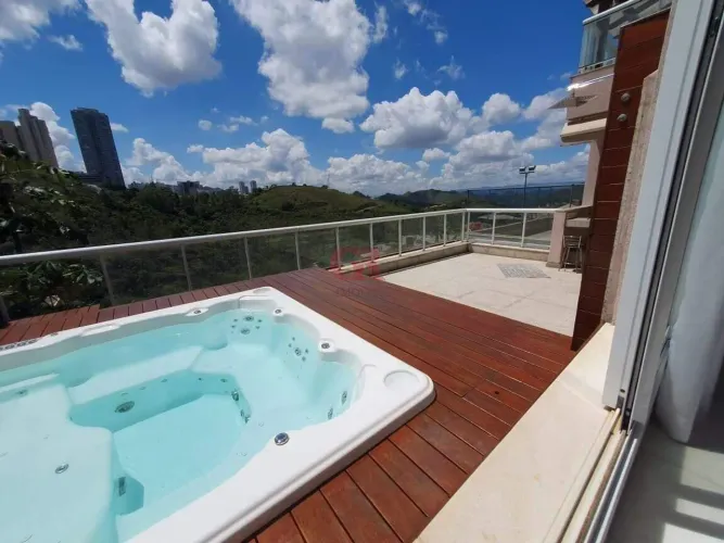 Casa em condomínio de altíssimo luxo Vila Castela, Nova Lima.