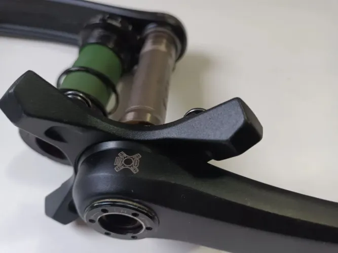 Pedivela + Movimento Central FSA Hollowtech 