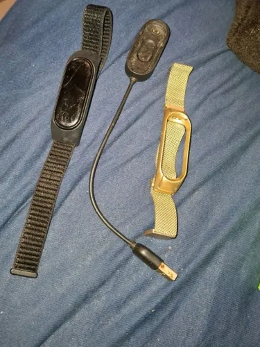 Mi smart band 4 usada com arranhões e pulseira extra
