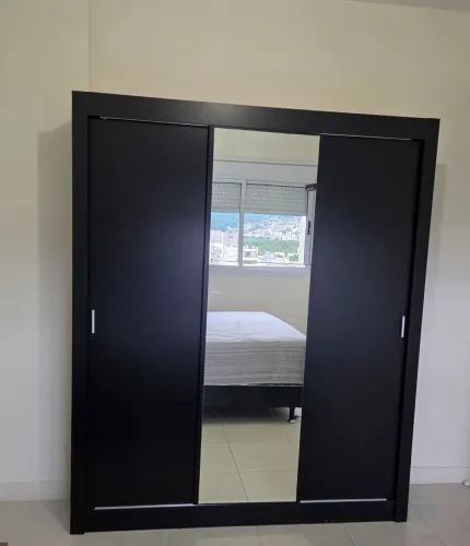 Guarda Roupa Armário Casal 3 Portas de Correr com Espelho Preto Nobre Madesa