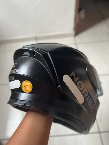 Vende-se capacete Norisk ou troca-se 