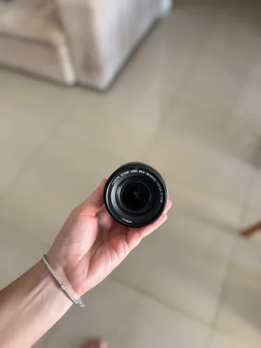 Canon SL3 + Lente 18-55mm + Lente 75-300mm - Excelente estado!