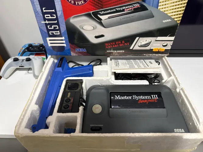 Raro Master System Compact III