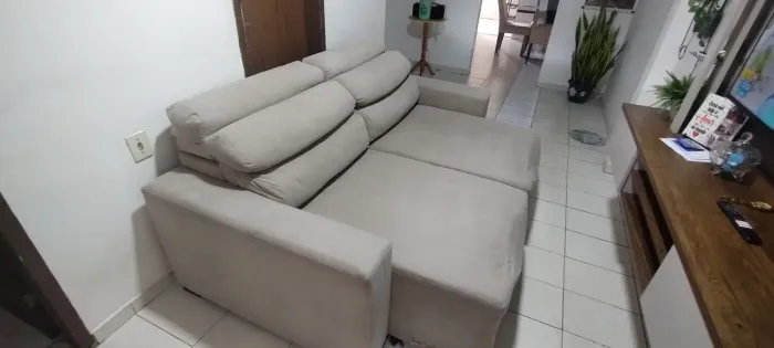 Sofá retrátil e reclinável