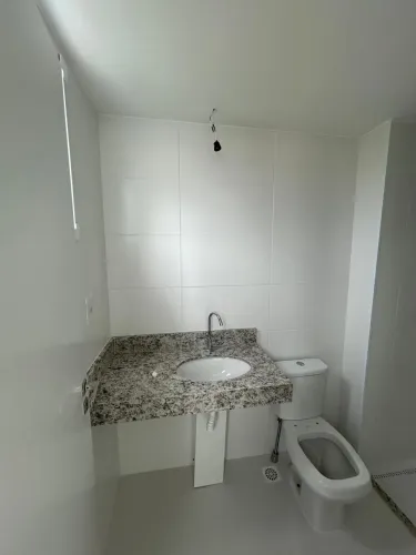 Bancada pia 95,5cm (C) por 50,3cm (P) Granito Branco DALLAS