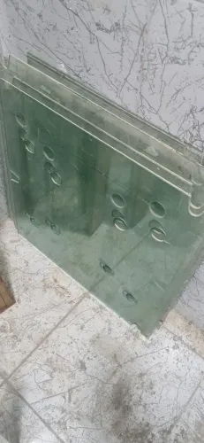 Vidro temperado (Internação de Clínica Veterinária)