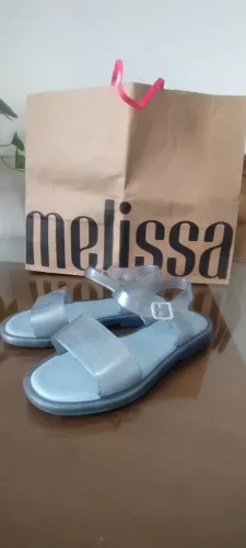 Sandalia Melissa tamanho 33
