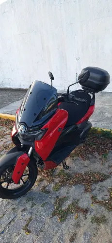 Vendo nmax 2025 muito nova c/ baú!!! aproveita