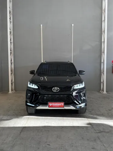 Toyota Hilux SW4 SRX 4X4 2.8 TDI 16V Dies. Aut. 2019