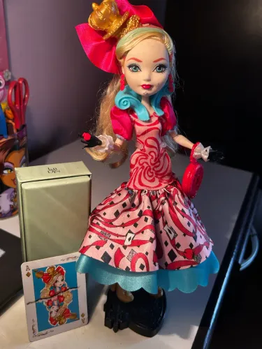 Ever After High Apple White Doll Way To Wonderland
