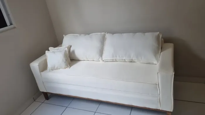 Vendo. Sofá Novo