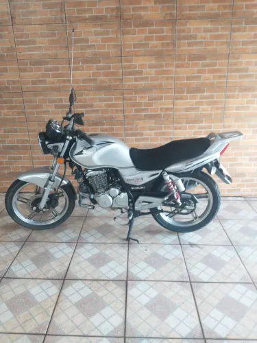 Suzuki gsr 150 o 2017
