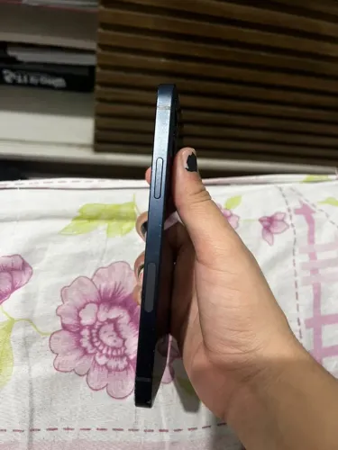 iPhone 12 - 64GB