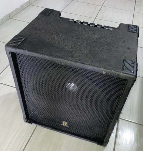 Amplificador de Baixo Staner BS-150