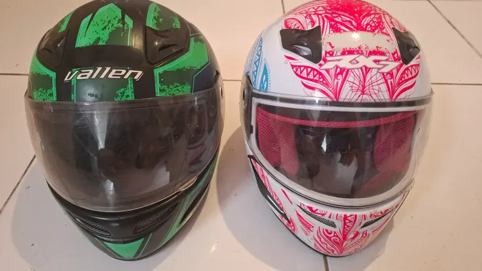 VENDO 2 CAPACETES DE MOTO