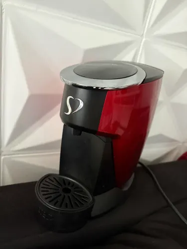 Cafeteira Espresso e Multibebidas TRES 3 Corações Touch Vermelha