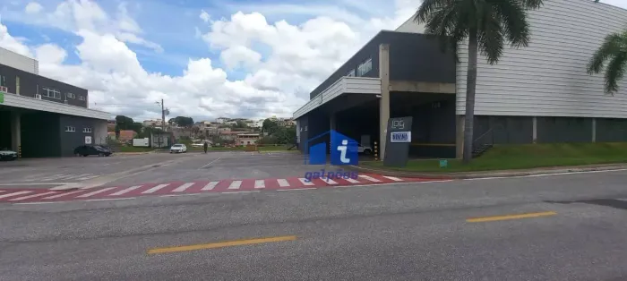 LOG - Galpão com 1.768 m² dentro de Condomínio na Via Expressa em Betim - MG