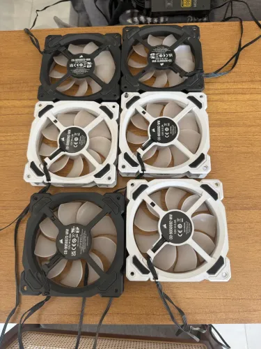 9 FANS CORSAIR + CONTROLADORA 