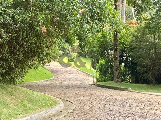 Terreno à Venda no Cond. Chácara Flora - Alto da Boa Vista - São Paulo/SP