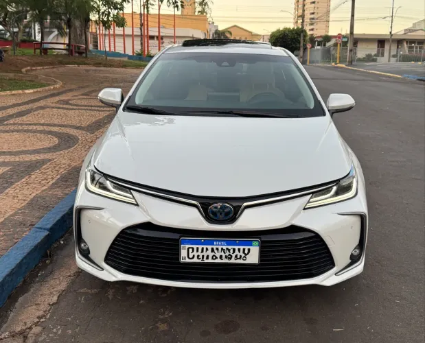 Toyota Corolla Altis Prem. Hybrid 1.8 Flex AUT 2022