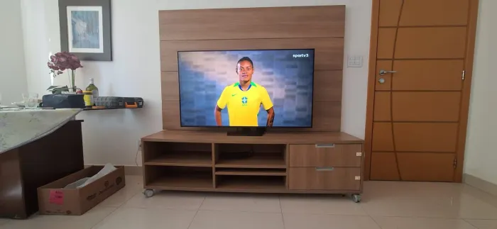 Rack com painel para TV