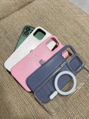 iPhone 12 128gb acompanha 5 capinhas, carregador e película 