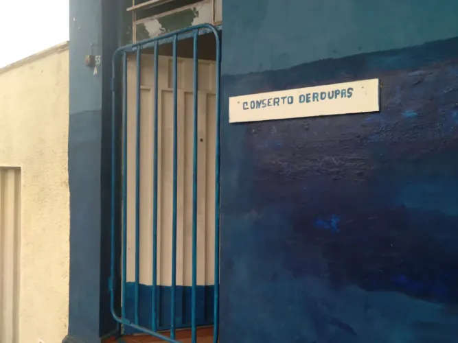COSTUREIRA PROFISSIONAL VERA REFORMAS DE ROUPAS