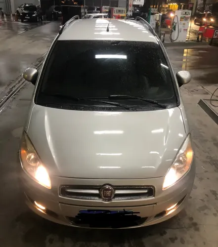 Fiat Idea Attractive 1.4 Fire Flex 8V 5P 2012