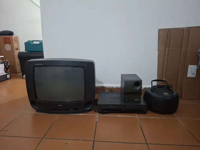 Tv radio video cassete subwoofer combo retro