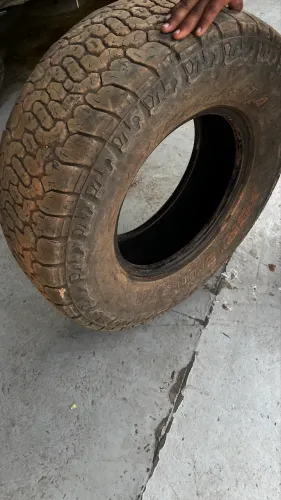 Pneus meia vida barato ?