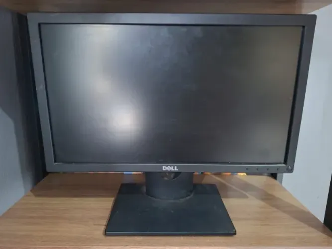 Monitor Dell 19,5" LED HD - VGA e DisplayPort - Excelente Estado