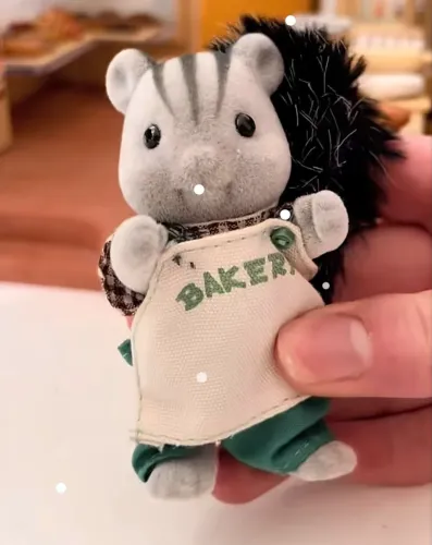 **Procuro** Sylvanian esquilo padeiro 