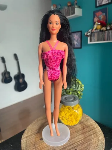 Boneca Barbie Kira - Pescoço colado (Não esta quebrado)