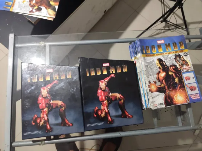 Coleção de Fascículos Iron man ,Do N°1 Ao 48 + 2 ficharios oficiais