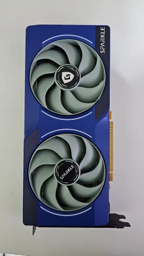 Placa de video Intel Arc B570 10GB