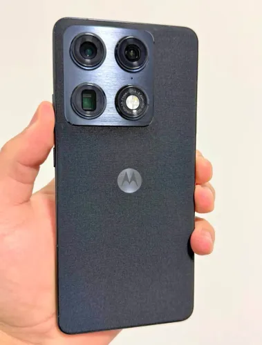 Motorola signature 12GB/512GB 