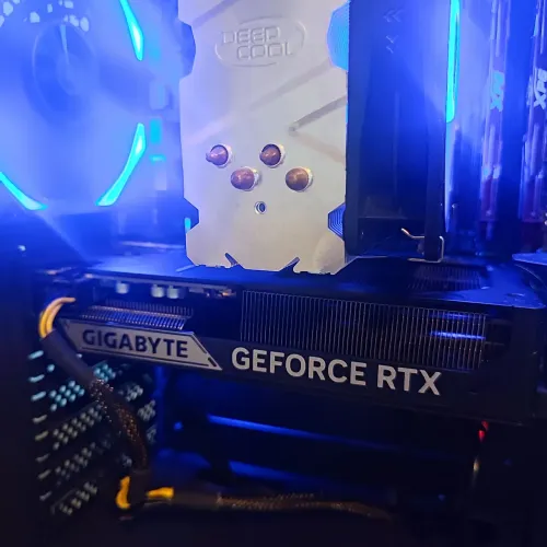 RTX 5060 TI 8GB Gigabyte Windforce 2X