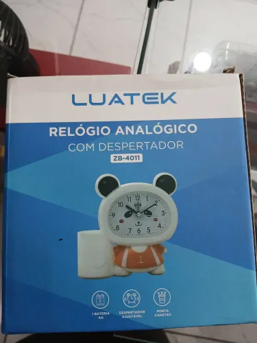 Relógio analógico com despertador 