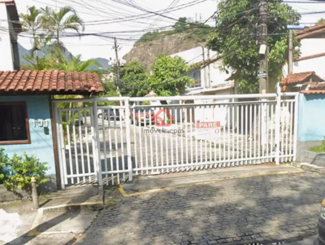 Casa em Condomínio : Duplex / Residencial / FREGUESIA (JACAREPAGUÁ)