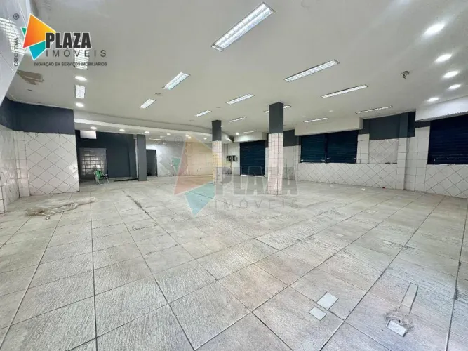 Loja com 200² de área útil, para alugar em avenida comercial, no bairro Vila Tupi, em Prai