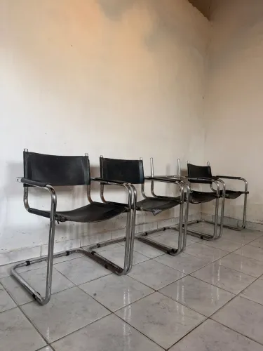 4 Cadeiras Wassily Marcel Breuer para Restauração
